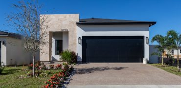 New Home at 1122 Noyola Loop, In Los Presidentes East P3