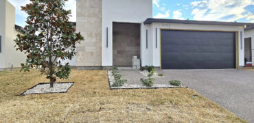 Custom Home At 1112 Noyola Loop, In Los Presidentes East P3
