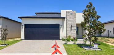 New Home At 1117 Morocoy Drive, In Los Presidentes East P3